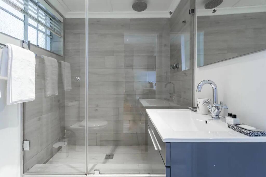 Chic With Views On Kloof Street Apartment Kapstadt